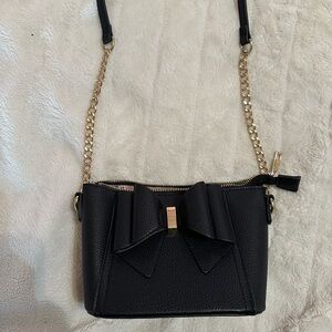 Black Bow Detail Crossbody Bag with Gold Chain Strap